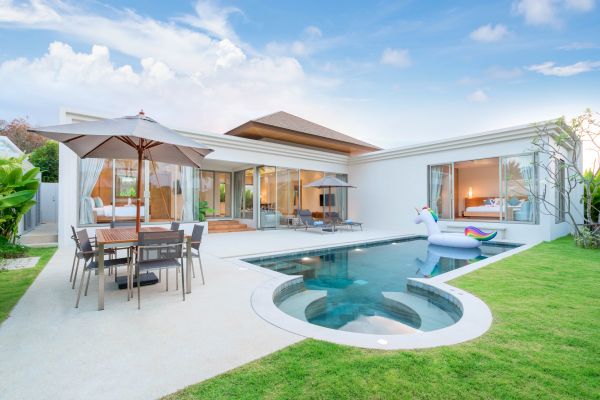 Cost of Pool Deck Pouring in Pleasant Grove