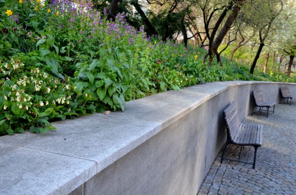 Cost of Retaining Wall Pouring in Pleasant Grove