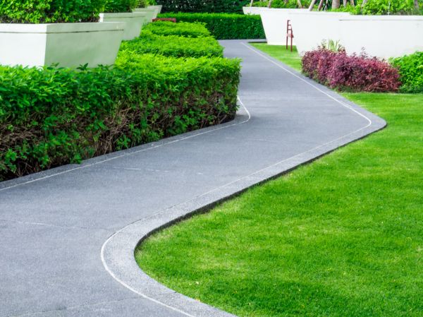 Cost of Walkway Curb Installation in Pleasant Grove