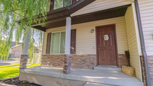 Cost of Porch Concrete Construction in Pleasant Grove