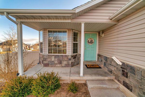 Cost of Porch Concrete Installation in Pleasant Grove